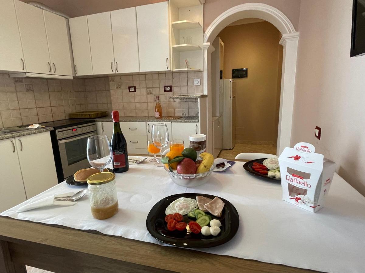 Sea View ApartmentVlorë エクステリア 写真